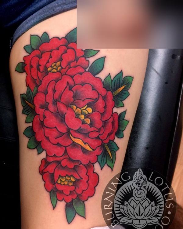 Color red peony